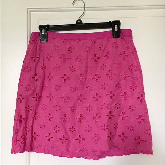 LOFT eyelet miniskirt - Picture 2 of 5